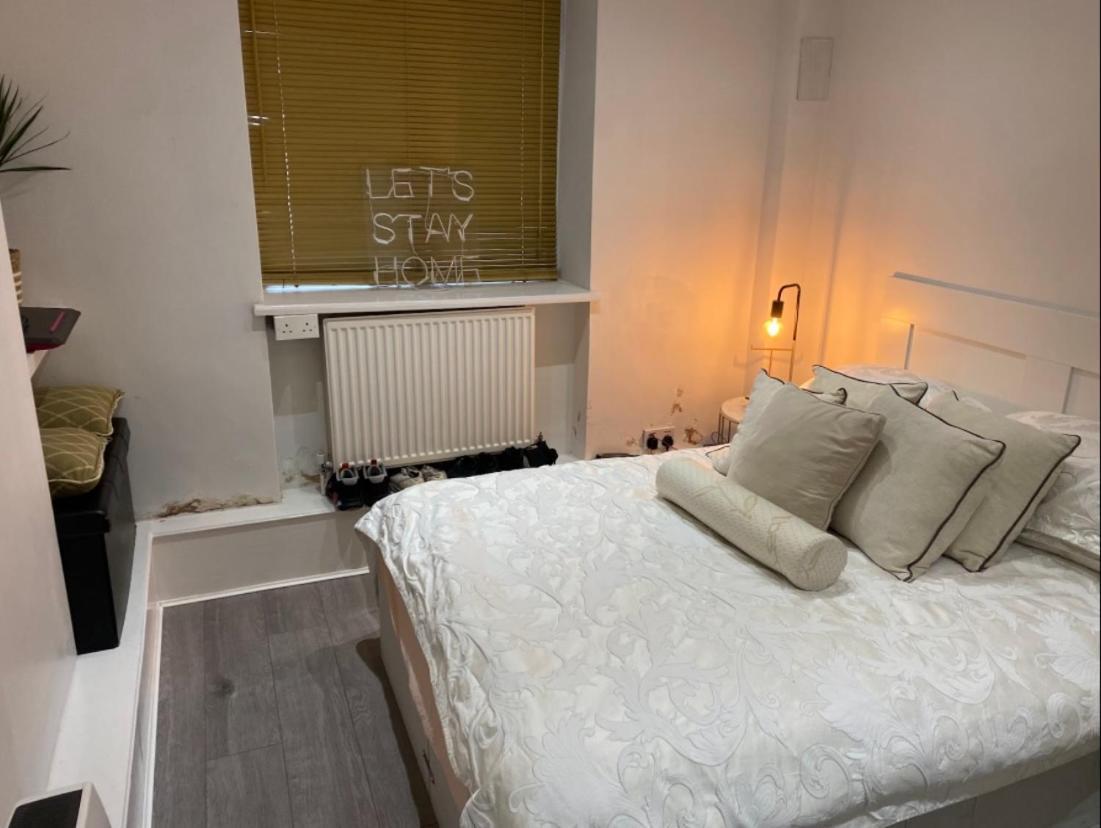 Central Private Double Bedroom In A 2Bedroom Apartment, Connected Via Underground, Overground And Many Bus Routes Londýn Exteriér fotografie